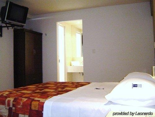 مونتيري Hotel 402 المظهر الخارجي الصورة
